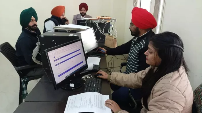 ऑनलाइन सेवाएं देने में अमृतसर अव्वल (सांकेतिक)।