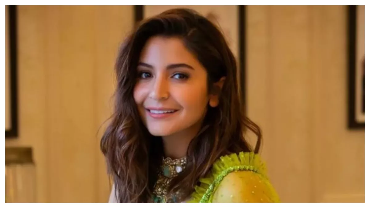 Anushka Sharma लौटीं इंडिया, बेटे को गोद में लिए नजर आईं एक्ट्रेस, चेहरा दिखाने पर कही ये बात