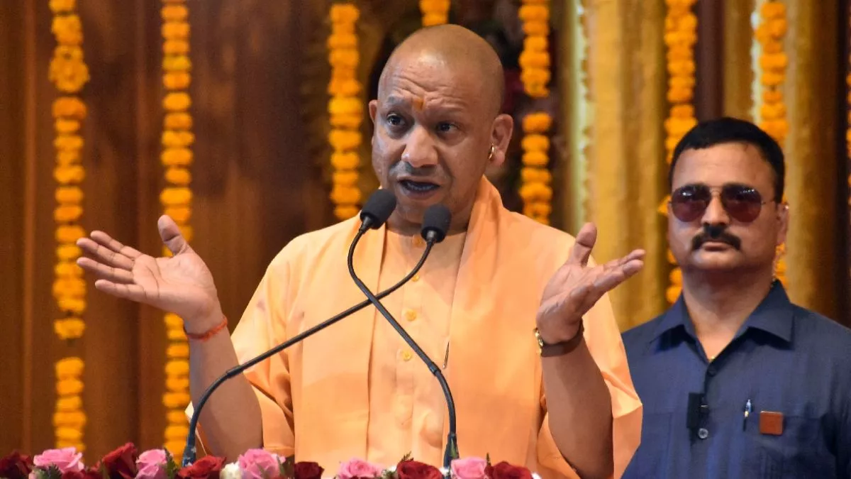 Lok Sabha Election: फायरब्रांड CM Yogi बिजनौर में विपक्ष पर गरजे, 'माफियाओं के घर फातिया पढ़ रहे सपा-बसपा और कांग्रेस के नेता'