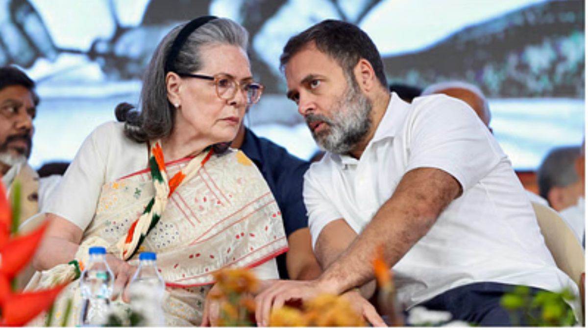 mumbai news will the government take back the land of national herald why did the rti activist write a letter to cm fadnavis