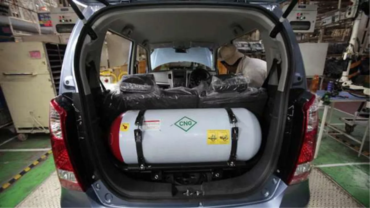 कार में अलग से CNG किट फिट कराना हो सकता है जानलेवा, जानिए क्या है इससे बचने का तरीका