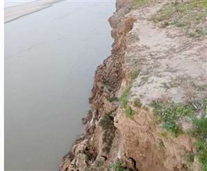 बिहार में बाढ़ और कटाव से निपटने के लिए अभी से तैयारी शुरू कर दी गई है। फोटो- गूगल।