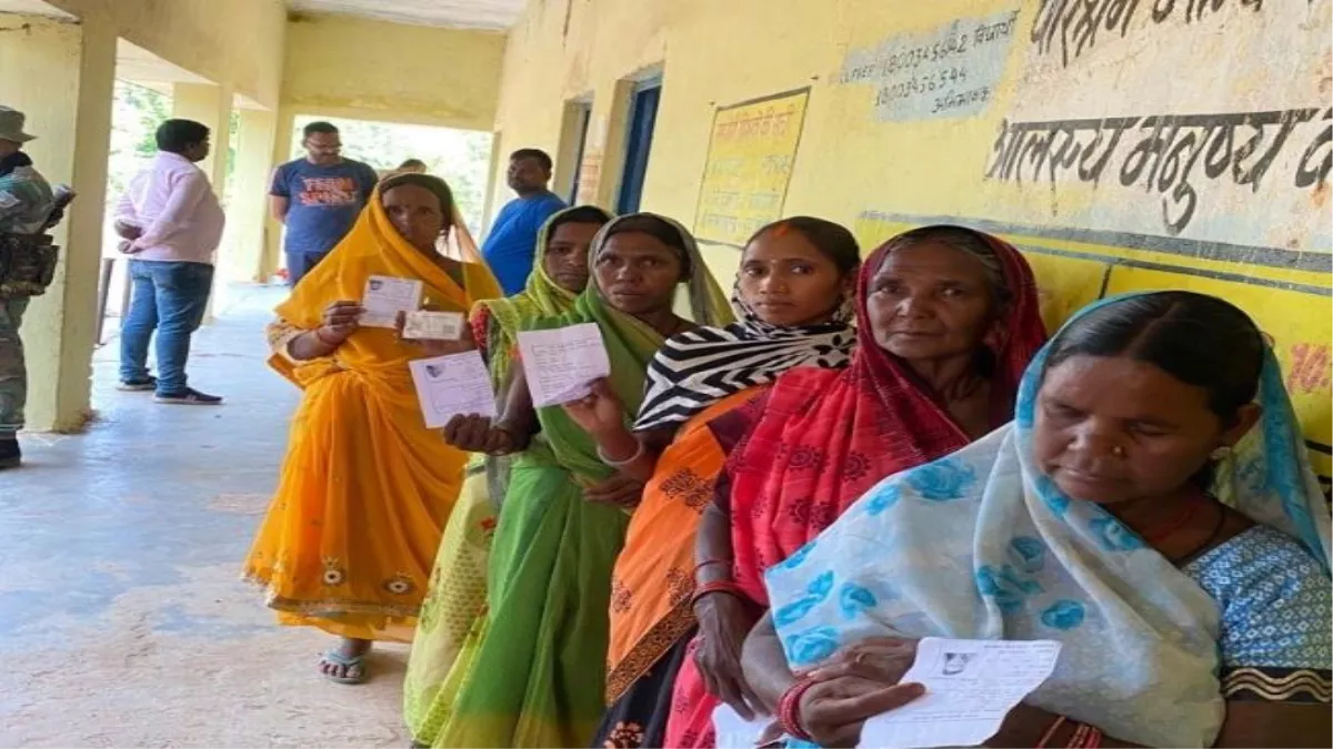 Jharkhand Panchayat Chunav 2022: गढ़वा में आज शांतिपूर्ण हुआ मतदान, झारखंड के 26 मतदान केंद्रों पर पुनर्मतदान