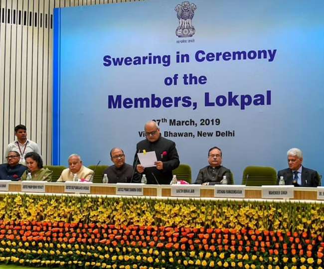 लोकपाल सदस्यों के शपथ ग्रहण समारोह में लोकपाल अध्यक्ष न्यायमूर्ति पीसी घोष (File Photo PTI)