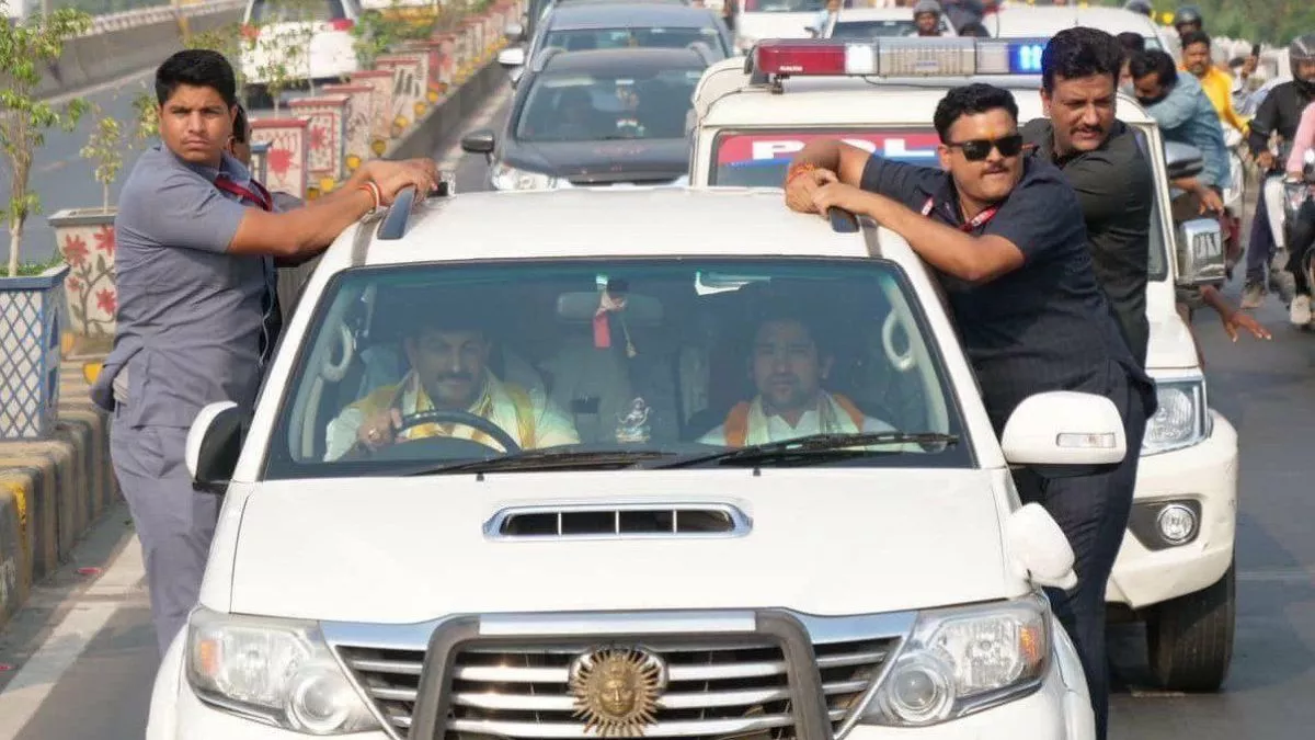 मनोज तिवारी और धीरेंद्र शास्त्री पर कानूनी कार्रवाई! बिहार पुलिस कर रही जांच; जानिए पूरा माजरा