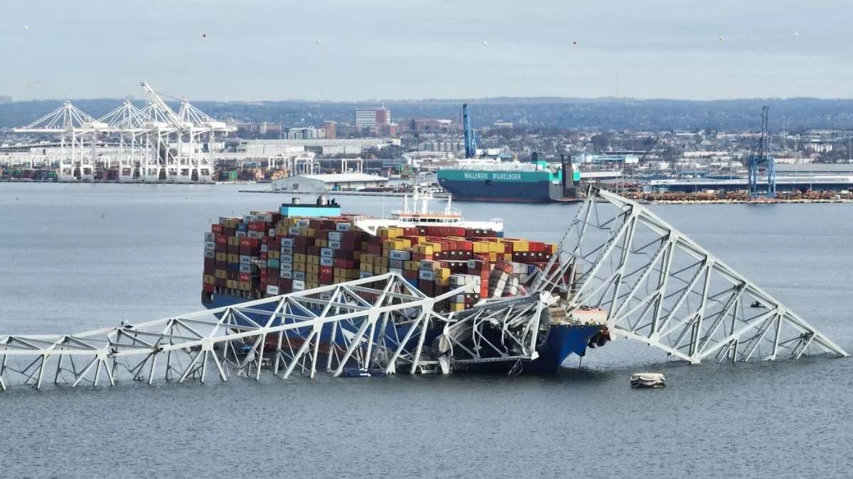 https://www.jagranimages.com/images/newimg/16052024/16_05_2024-baltimore_bridge_23718853.jpg