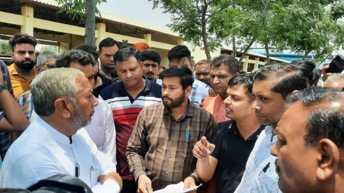 गोवंश की हो रही मौतों के बाद गो सेवा कमिशन के चेयरमैन ने प्रशासन पर उठाए सवाल