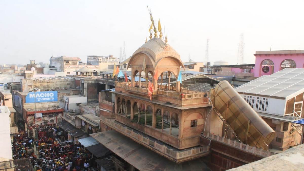 https://www.jagranimages.com/images/newimg/16052025/16_05_2025-banke_bihari_corridor_2_23939191.jpg
