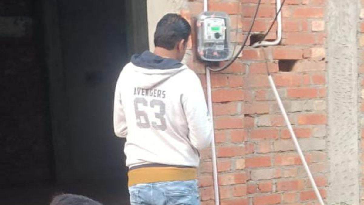 uppcl lucknow electricity theft crackdown consumers flee homes