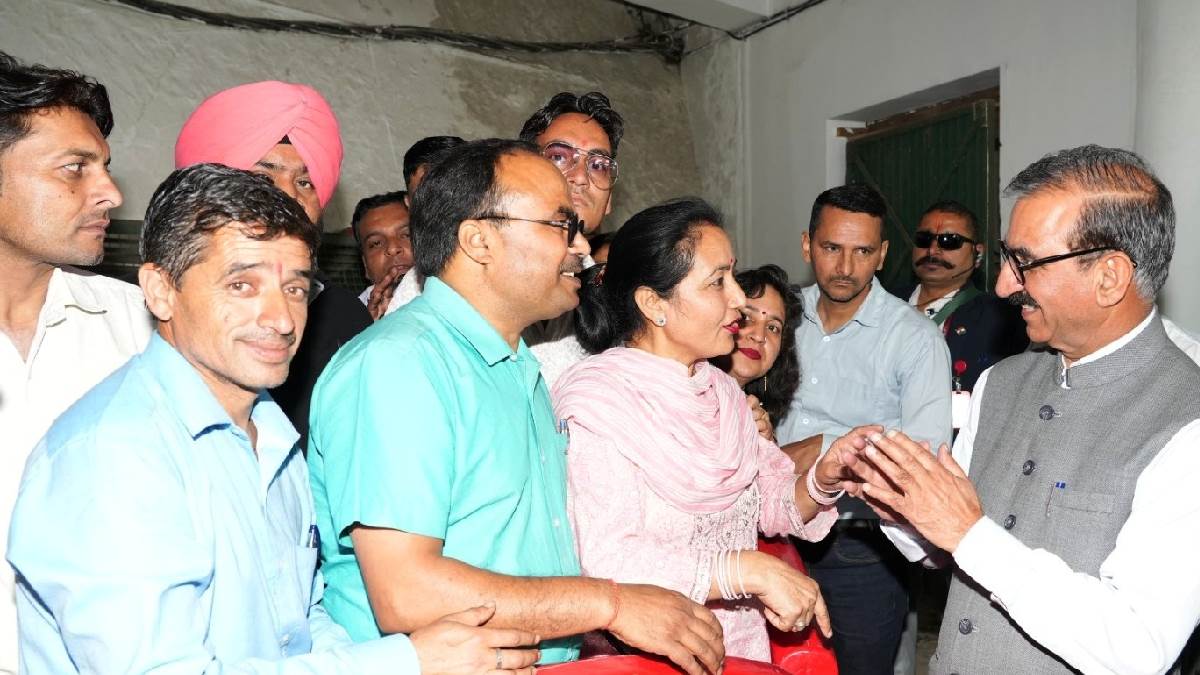 himachal pradesh computer teachers demand merger with education department
