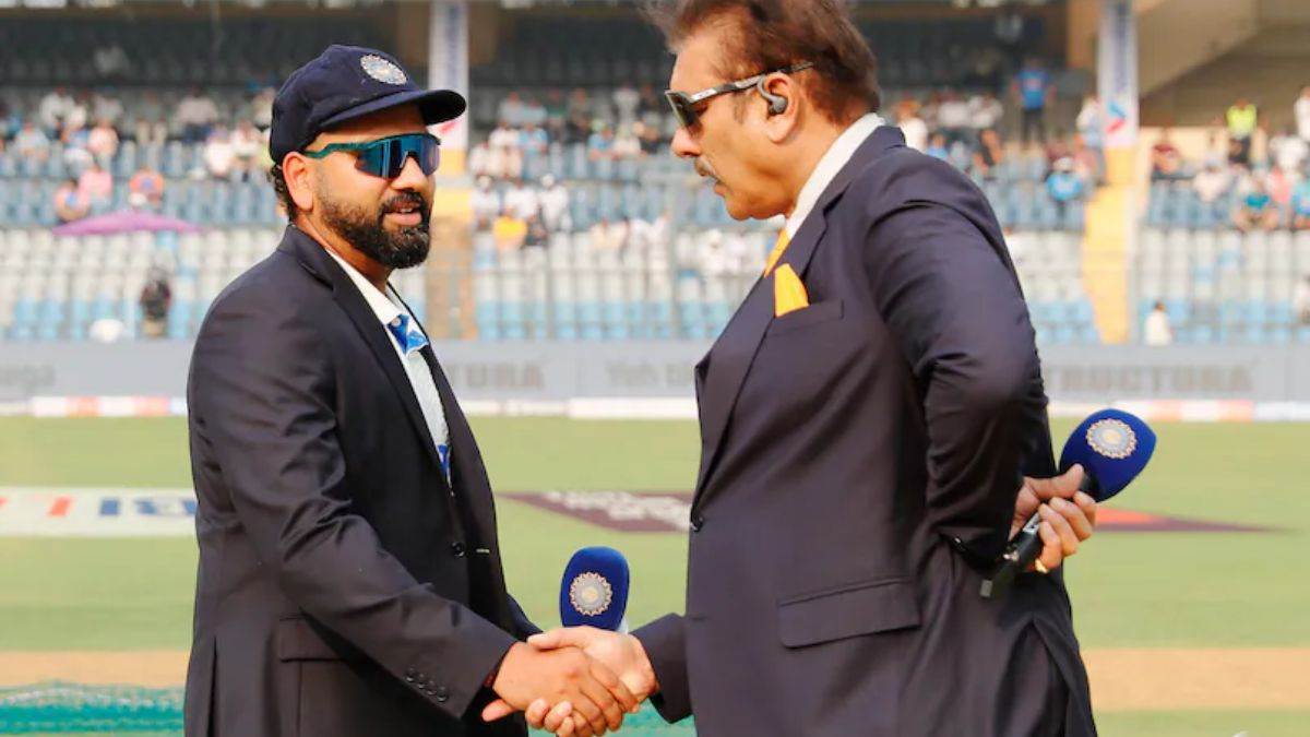 https://www.jagranimages.com/images/newimg/16052025/16_05_2025-rohit_sharma_and_ravi_shastri__23939231.jpg