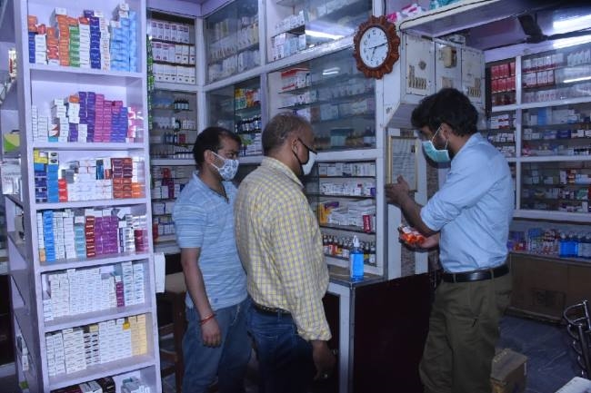 दवाई का स्टॉक और बिल नहीं मिले सुचारु