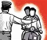 कुछ वर्ष पहले यातायात विभाग को मिली थी दस बाइक।