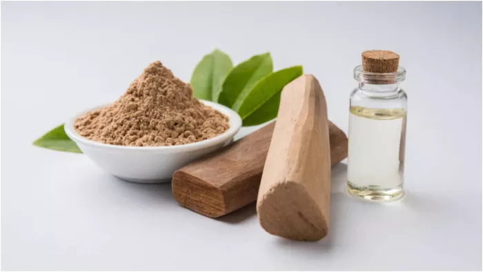 Sandalwood Oil Benefits: चंदन के तेल के इन फायदों को जानकर हैरान रह जाएंगी आप