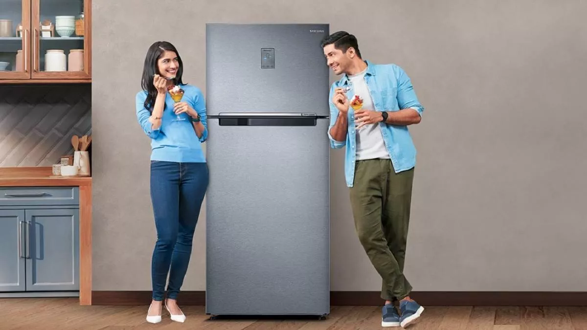 ये Double Door Refrigerator बने लोगों की पहली पसंद, पावर ऑफ होने पर भी खाना रहता है फ्रेश