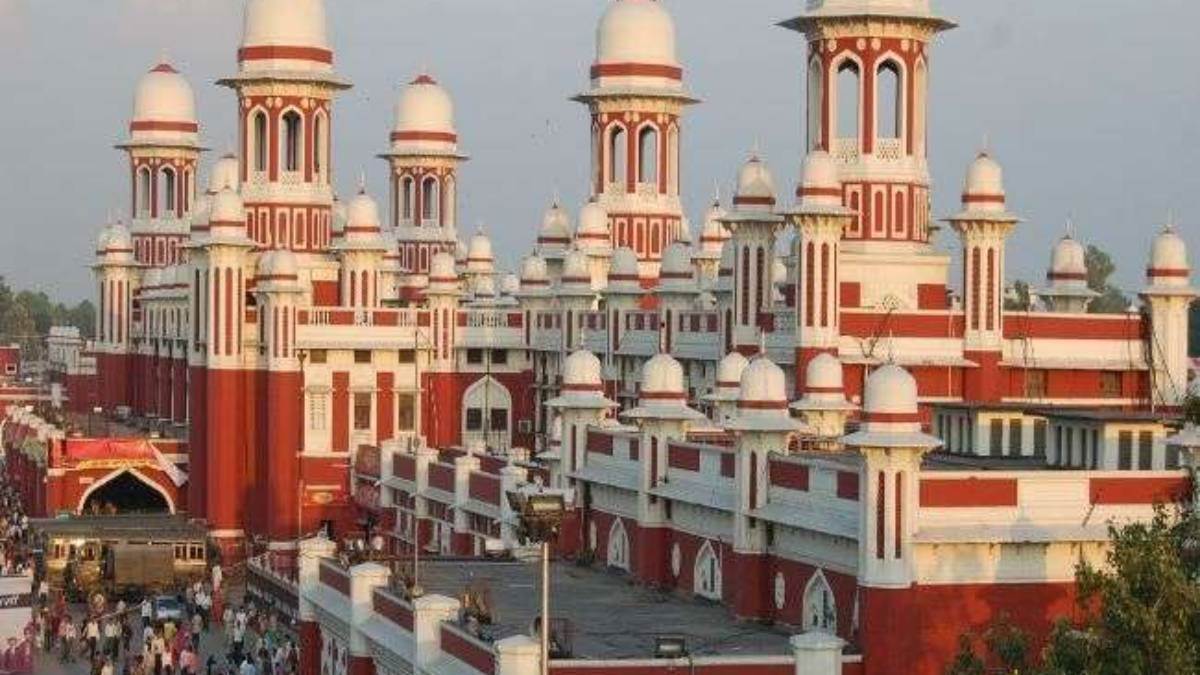 the first rail restaurant is going to open in the city of nawabs enjoy the delicious dishes of lucknow