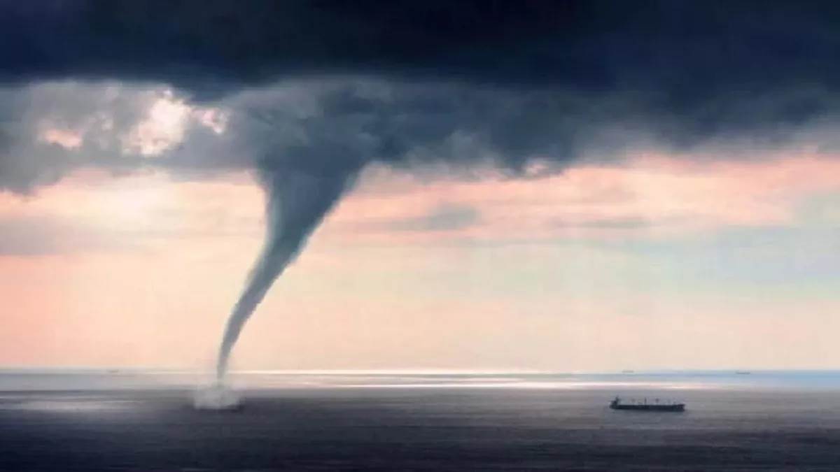 https://www.jagranimages.com/images/newimg/16062023/16_06_2023-tornado_23442908.jpg