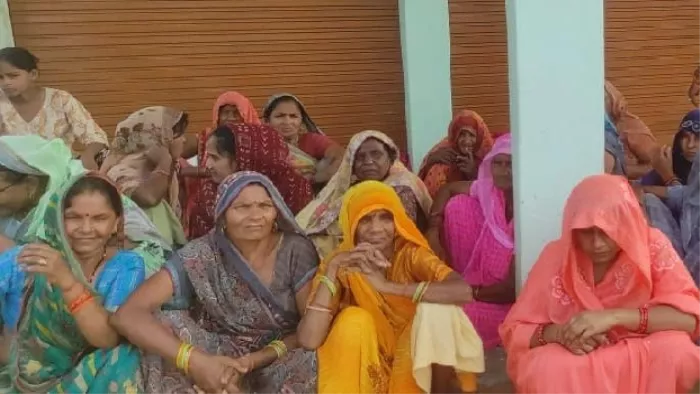 कंचौसी में तैनात रेल कर्मी का घर के अंदर संदिग्ध हालात में मिला शव