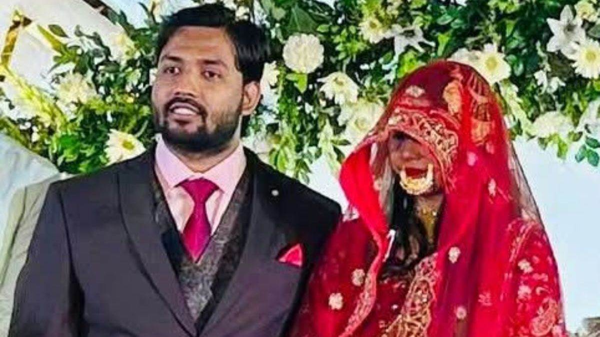 khan sir wifes veil sparks debate why khan sir wife wearing a veil at the wedding reception youtuber explains