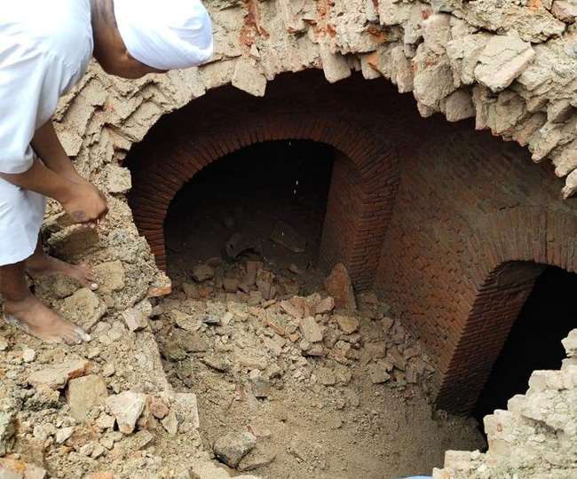 Tunnel found in Shri Akal Takht Sahib, Tunnel found during excavation near  Shri Akal Takht Sahib in Amritsar, Tunnel found in Golden Temple