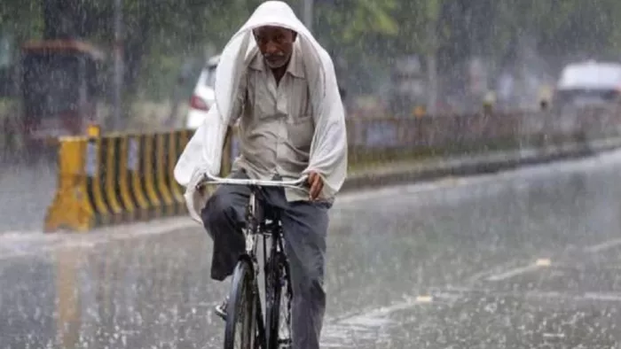 Monsoon 2022: रांची में झमाझम बारिश... झारखंड के इन जिलों में मेघ गर्जन व वज्रपात को लेकर अलर्ट जारी - Jharkhand Weather Monsoon 2022 Rainfall in Ranchi Weather Department Said to Rain