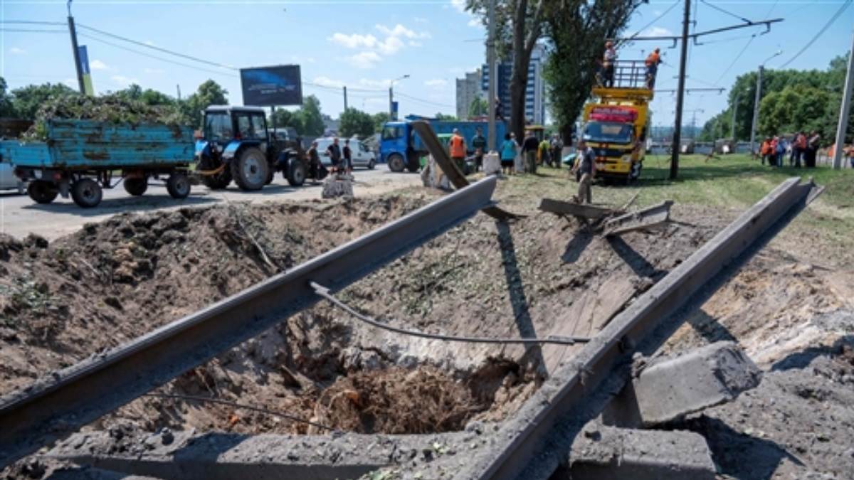 https://www.jagranimages.com/images/newimg/16072022/16_07_2022-russia_attack_22895732.jpg