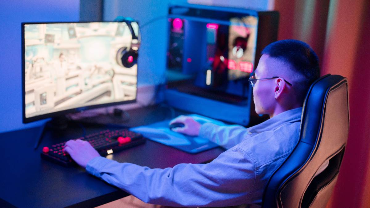 https://www.jagranimages.com/images/newimg/16072023/16_07_2023-amazon_prime_day_sale_on_gaming_monitors__23472726.jpg