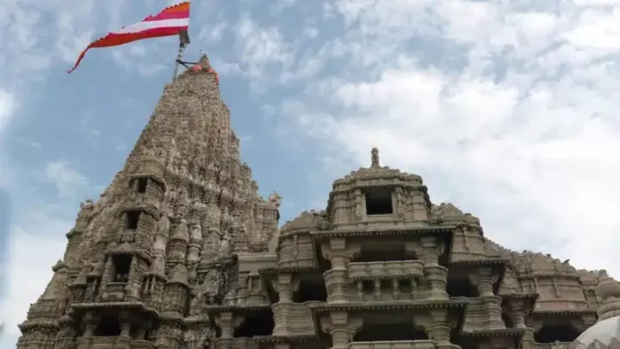द्वारिका व डाकोर मंदिर में शालीन कपड़े में ही प्रवेश मिलेगा।