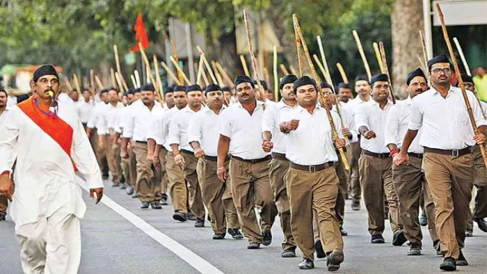 आरएसएस की बैठक के लिए निजी विद्यालय में की छुट्टी, शिक्षा विभाग ने नोटिस भेज मांगा जवाब।
