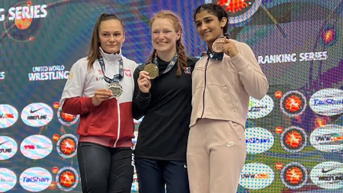 हंगरी में Sangeeta Phogat ने Bronze मेडल जीता। फोटो- ट्विटर हैंडल