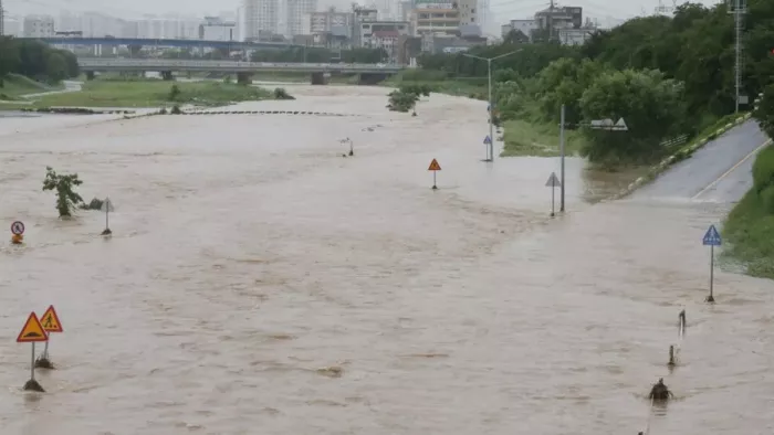 भारी बारिश के कारण अब तक 31 लोगों की मौत