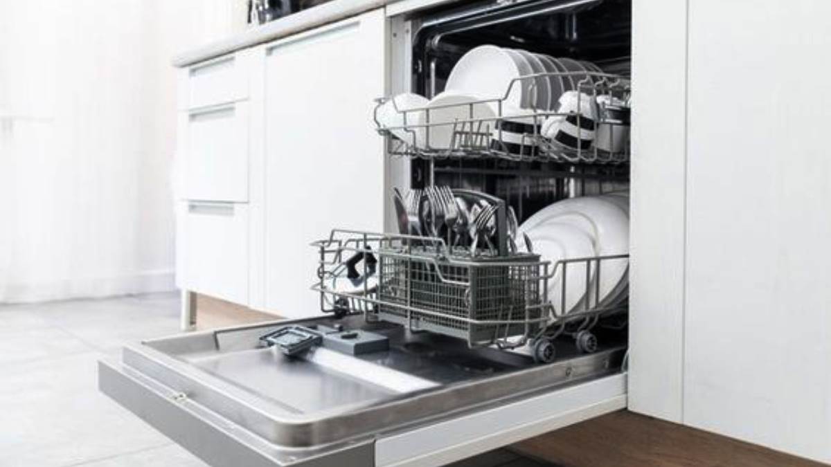 देखें 5 सबसे Dishwasher इन इंडिया! मिनटों में साफ करेंगें जले से जले और चिकने से चिकने बर्तन