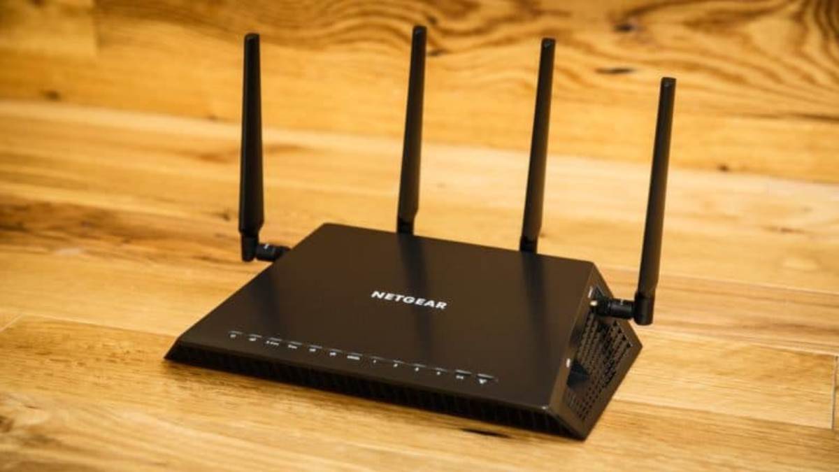 इंटरनेट की सुस्त टेढ़ी-मेढ़ी चाल को एकदम सीधा करेंगे Dual Band Routers! चलेंगे ऐसी तेजी से कि नहीं लेंगे रुकने का नाम