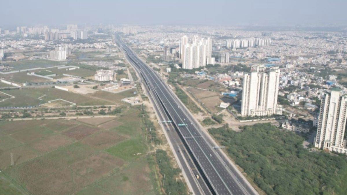 https://www.jagranimages.com/images/newimg/16072025/16_07_2025-global_city_23985665.jpg