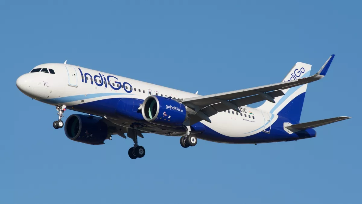 Indigo Delhi Kolkata Flight: इंडिगो की दिल्ली और कोलकाता फ्लाइटें वाराणसी डायवर्ट, 650 यात्री प्रभावित