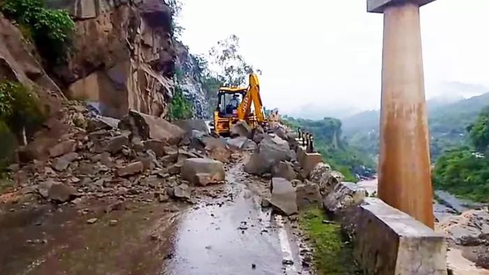 जम्मू-कश्मीर में भारी बारिश से बाढ़ की आशंका (फाइल फोटो)
