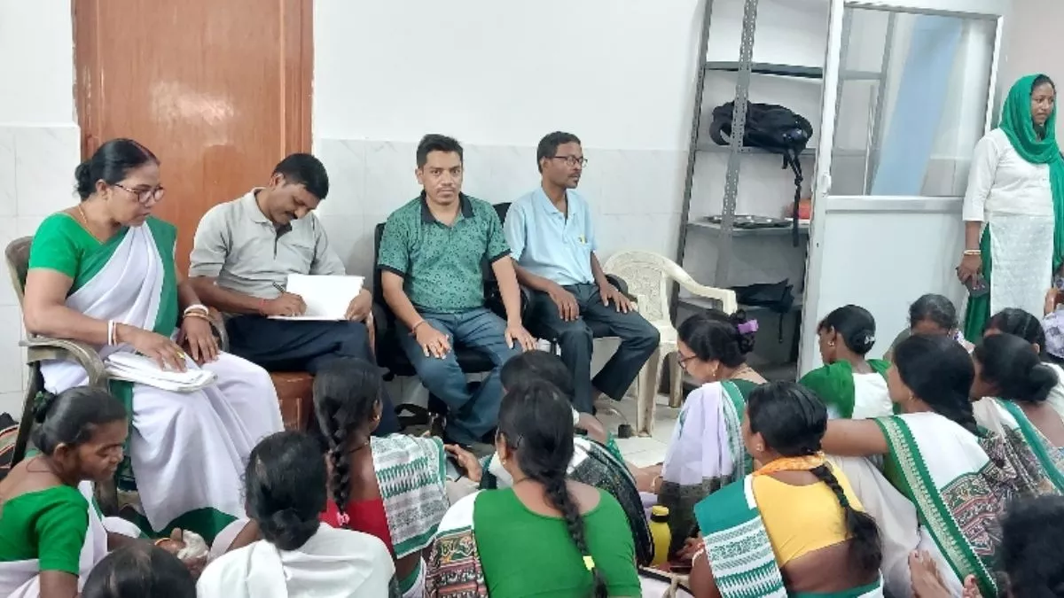 Jharkhand News: टीबी मरीजों और उनके परिवार के लोगों की पहचान करने के लिए घर-घर जाएंगी सहिया