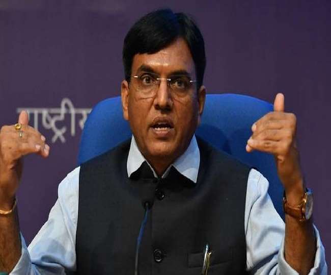 केरल कोरोना की समीक्षा करने पहुंचे स्वास्थ्य मंत्री मंडाविया