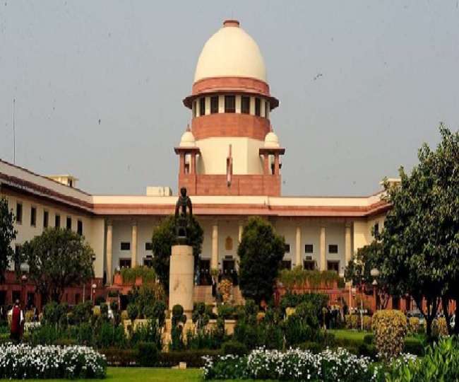 विभिन्न याचिकाओं पर सोमवार को होगी सुनवाई