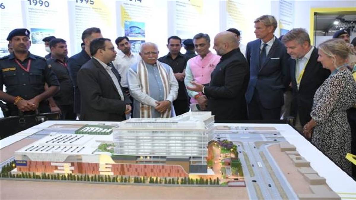 'मिक्सड यूज कामर्शियल प्रोजेक्ट' के निर्माण का मुख्यमंत्री ने किया शुभारंभ