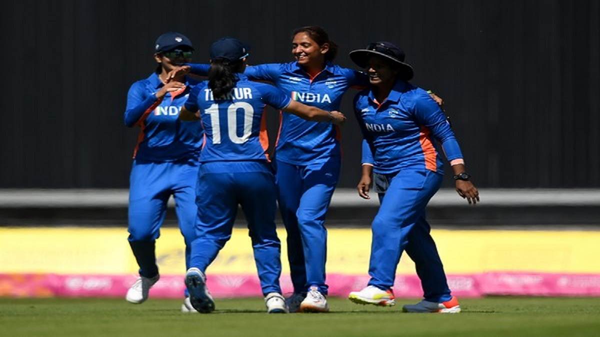 हरमनप्रीत कौर के नेतृत्व में भारती महिला टीम (फोटो क्रेडिट ट्विटर)
