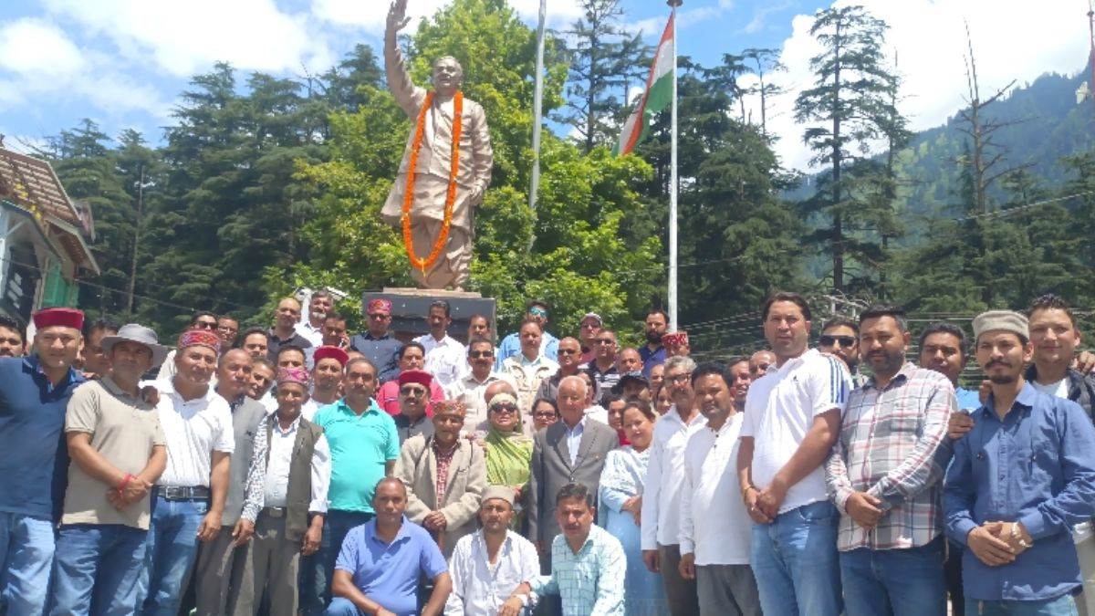 https://www.jagranimages.com/images/newimg/16082023/16_08_2023-atal_ji_23503335.jpg