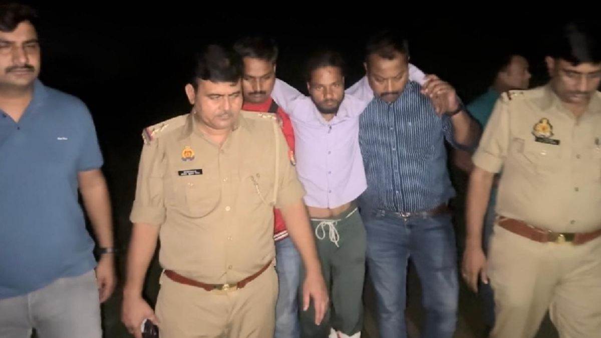 father and son accused of robbery arrested in police encounter in jalaun