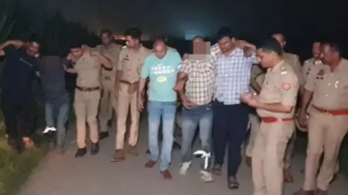 पुलिस मुठभेड़ में गिरफ्तार घायल बदमाश। जागरण