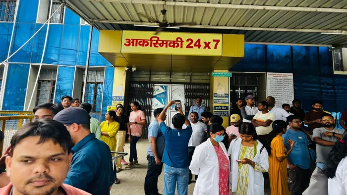 मुजफ्फरपुर में जूनियर डॉक्टरों का विरोध हुआ तेज (जागरण)