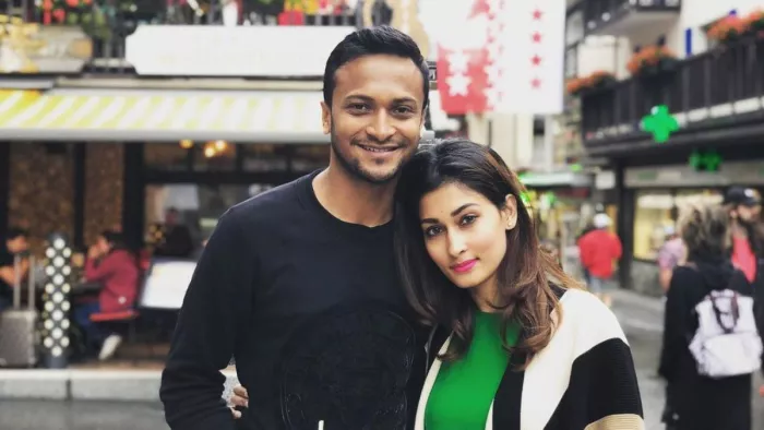 शाकिब अल हसन के बचाव में उतरीं पत्नी