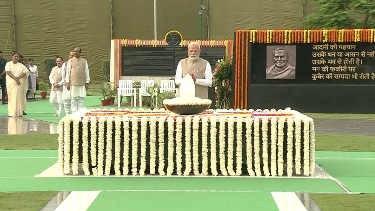 https://www.jagranimages.com/images/newimg/16082025/16_08_2025-narendra_modi__14_24014481.jpg