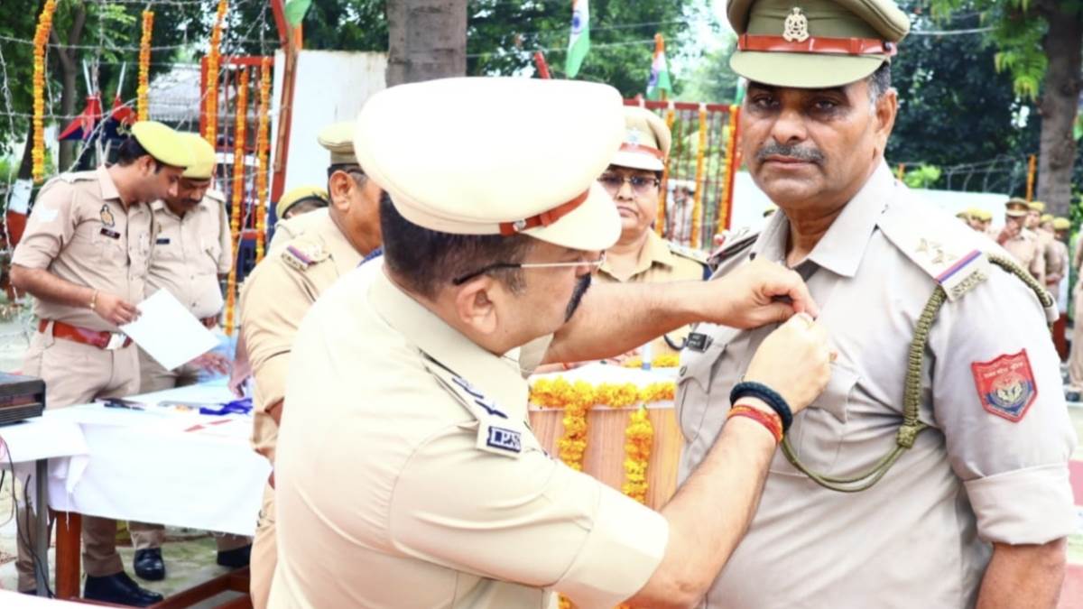 https://www.jagranimages.com/images/newimg/16082025/16_08_2025-police_2_24015335.jpg