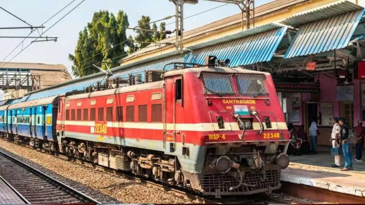 यूपी में ट्रेन से गिरकर सपा नेता के इकलौते पुत्र की मौत, झांसी के मुस्तरा स्टेशन के पास हुआ हादसा
