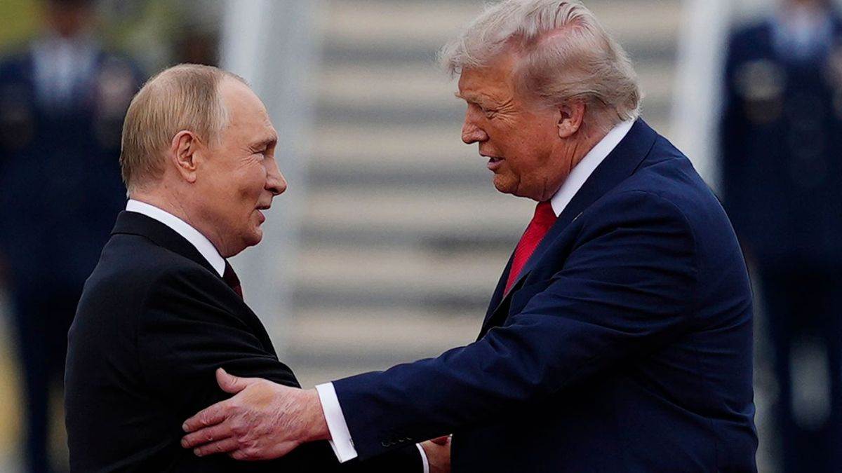 https://www.jagranimages.com/images/newimg/16082025/16_08_2025-trump_putin_meeting_in_alaska_24015262.jpg